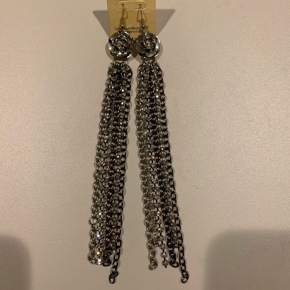 Silver dangling earrings